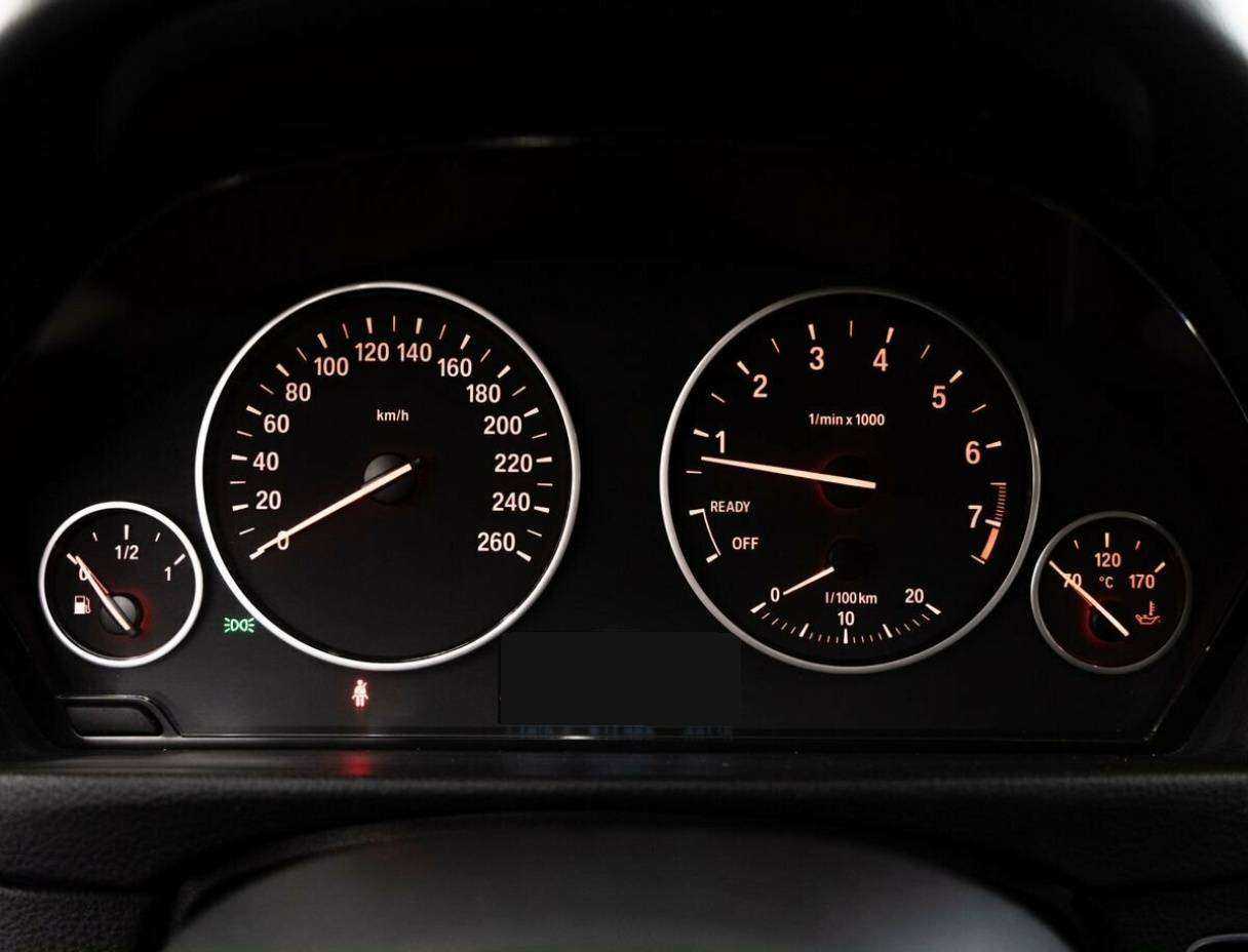 Б/У БМВ 3 серии 2014 года. Фото: #11