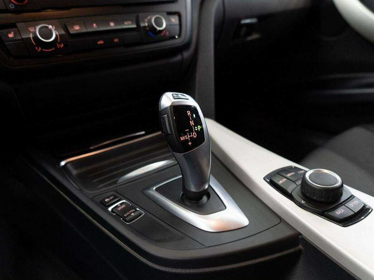 Б/У БМВ 3 серии 2014 года. Фото: #12