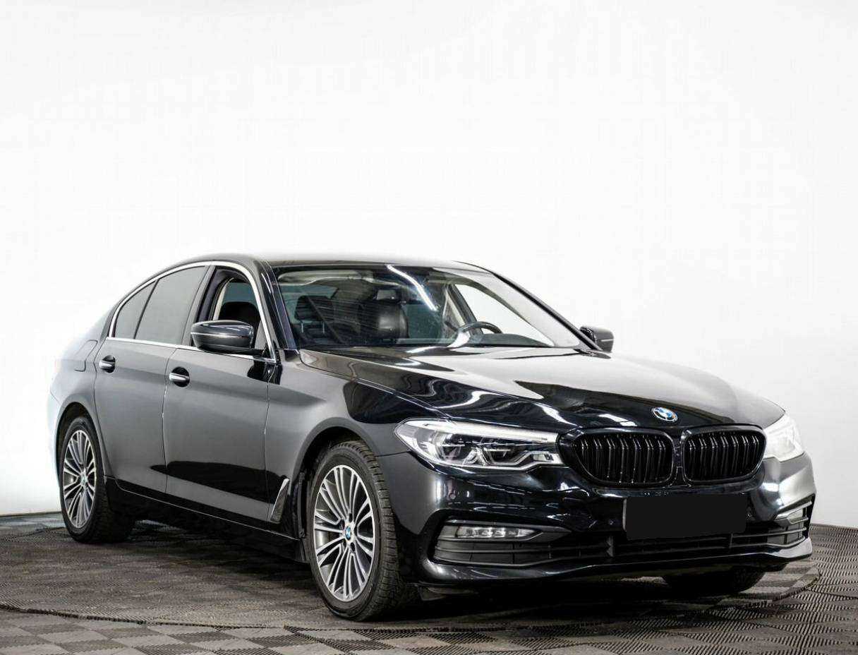 Б/У БМВ 5 серии 2017 года. Фото: #2