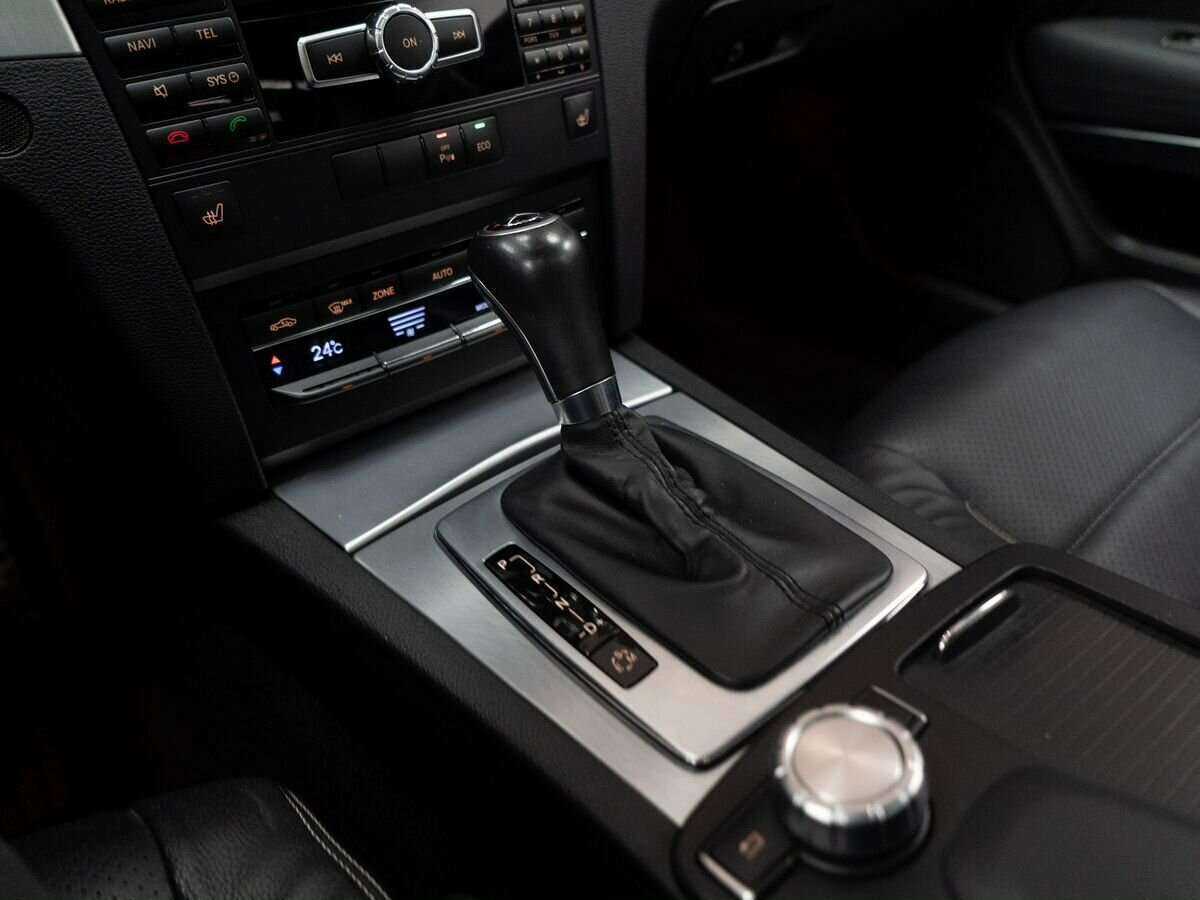 Б/У Мерседес-Бенц Е-Класс 2012 года. Фото: #11