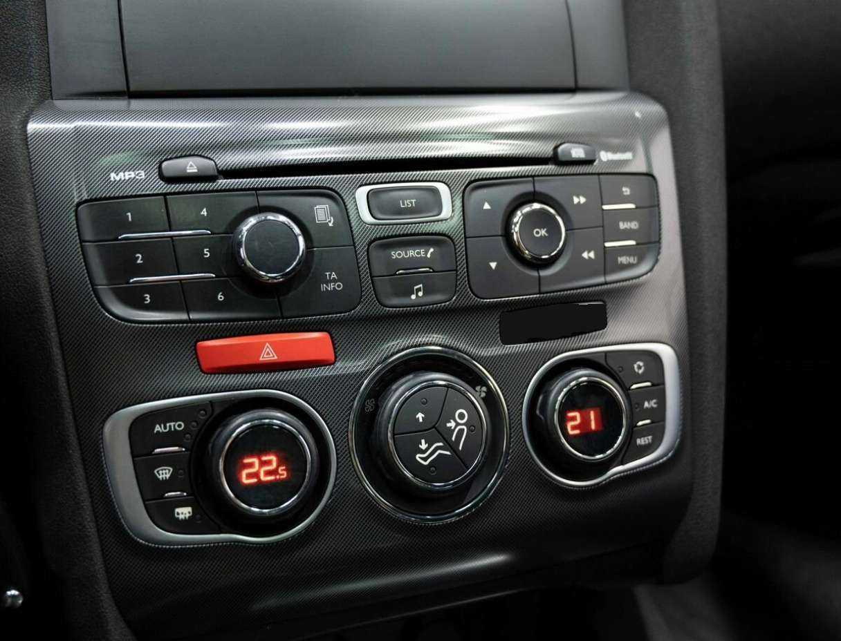 Б/У Ситроен Ц4 2013 года. Фото: #23