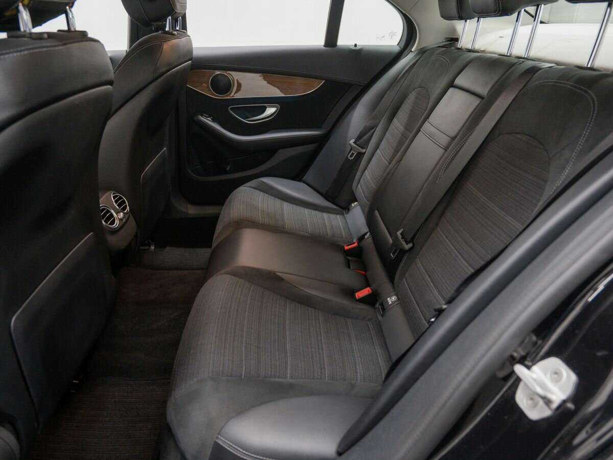 Б/У Мерседес-Бенц Ц-Класс 2014 года. Фото: #12