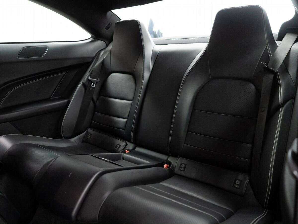 Б/У Мерседес-Бенц Ц-Класс 2012 года. Фото: #6