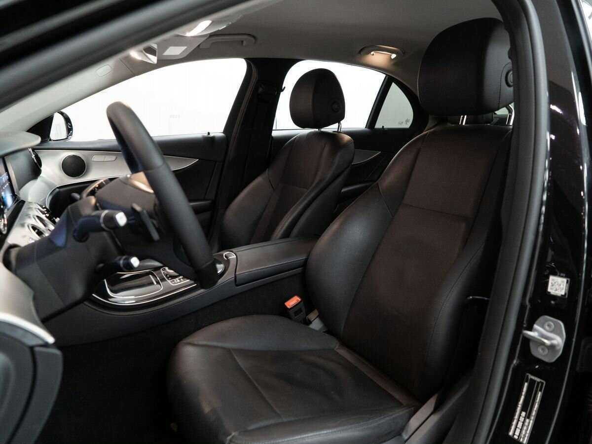 Б/У Мерседес-Бенц Е-Класс 2017 года. Фото: #5