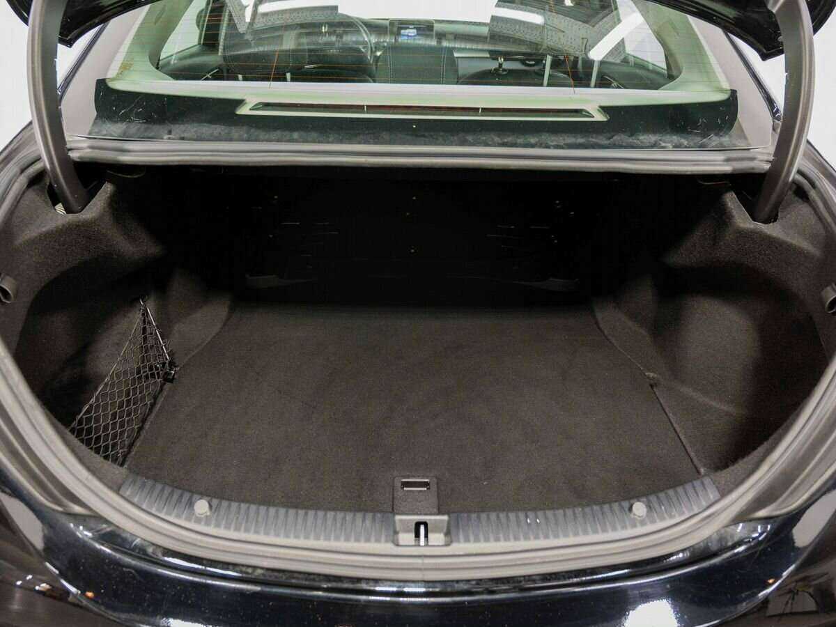 Б/У Мерседес-Бенц Ц-Класс 2015 года. Фото: #12