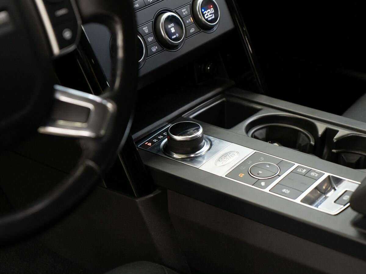 Б/У Лэнд Ровер Дискавери 2018 года. Фото: #12