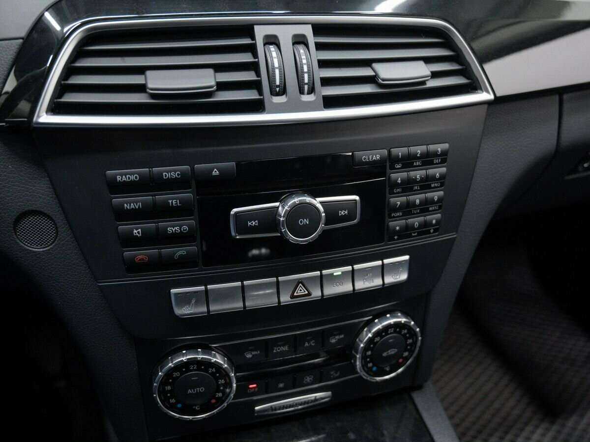 Б/У Мерседес-Бенц Ц-Класс 2013 года. Фото: #22