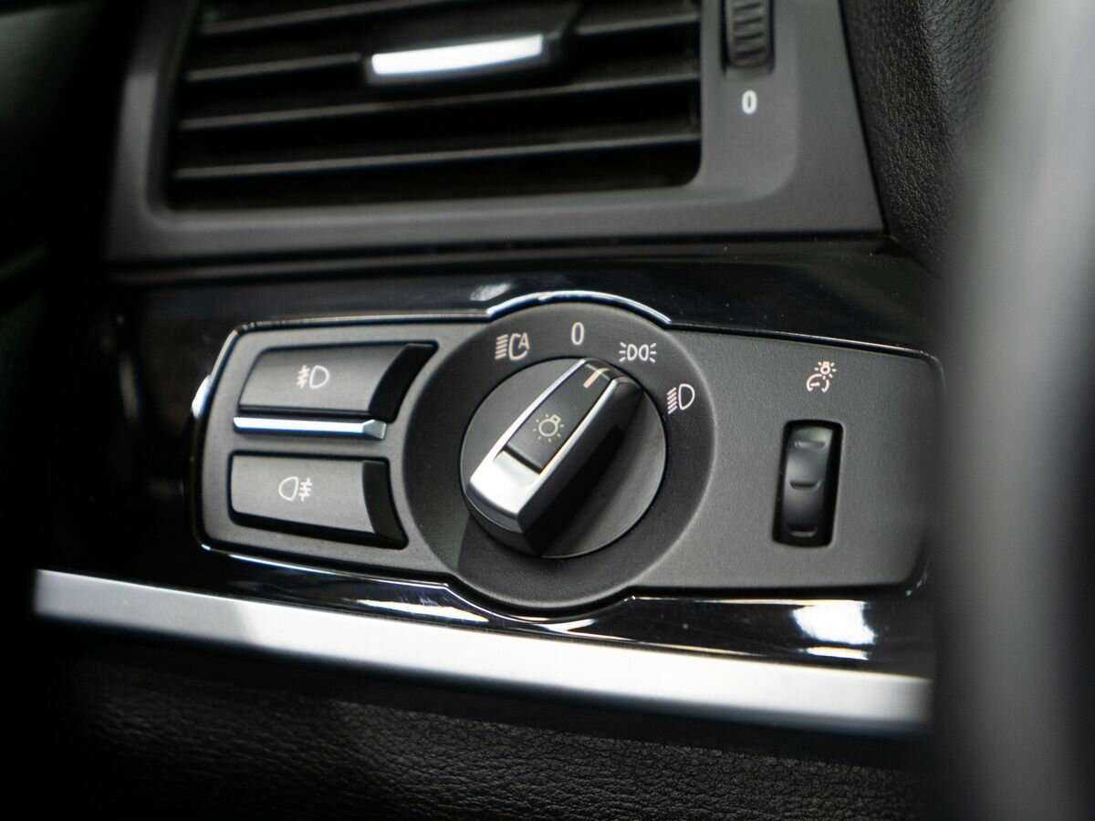 Б/У БМВ Икс3 2014 года. Фото: #16