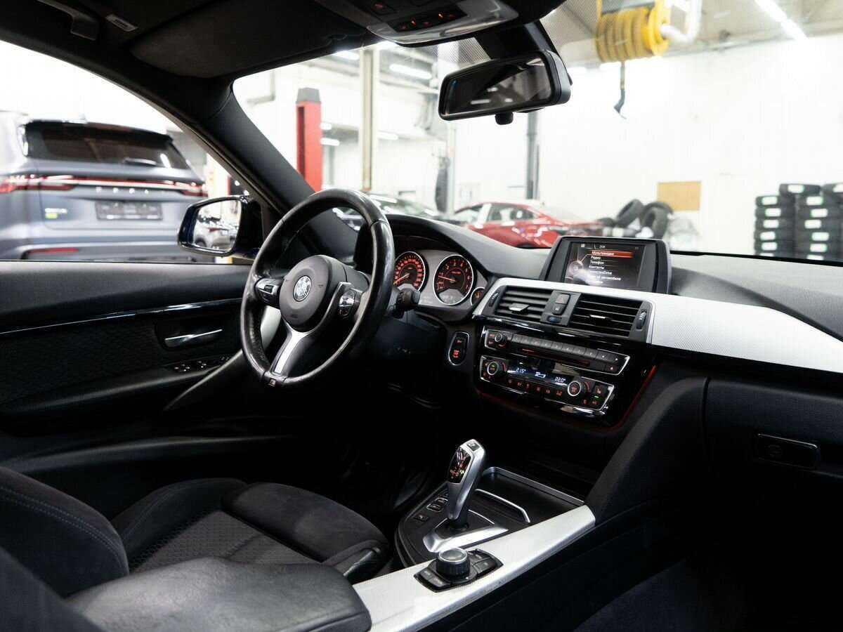 Б/У БМВ 3 серии 2016 года. Фото: #16