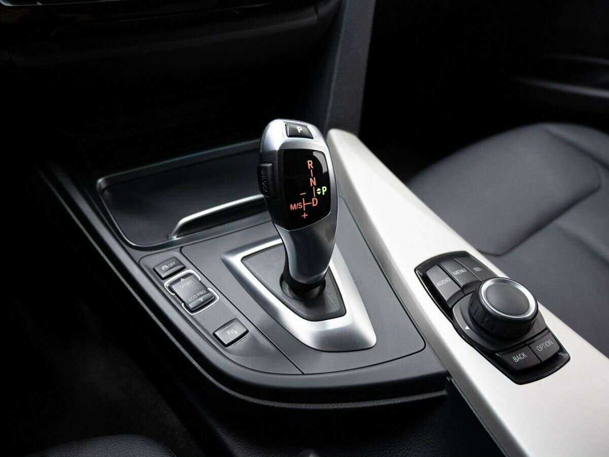 Б/У БМВ 3 серии 2016 года. Фото: #16