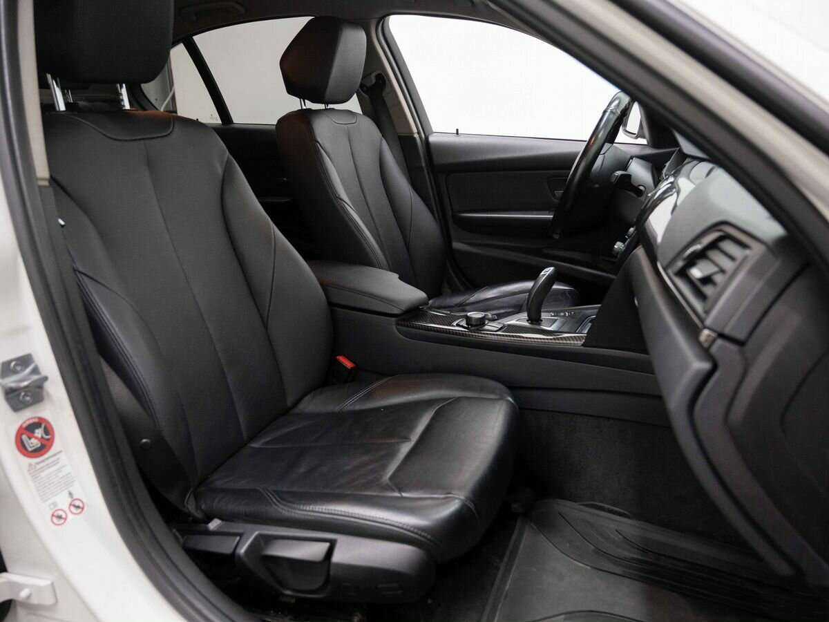 Б/У БМВ 3 серии 2014 года. Фото: #11