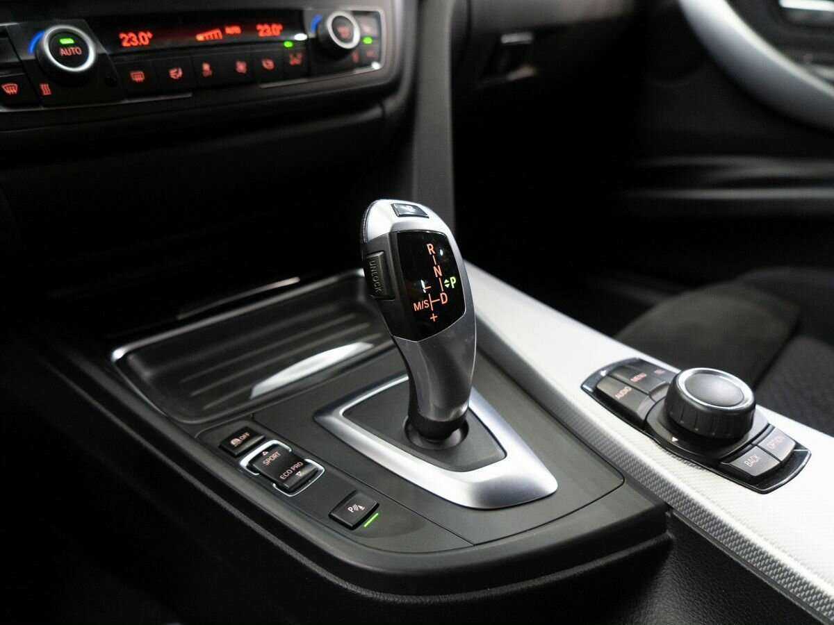 Б/У БМВ 3 серии 2014 года. Фото: #11