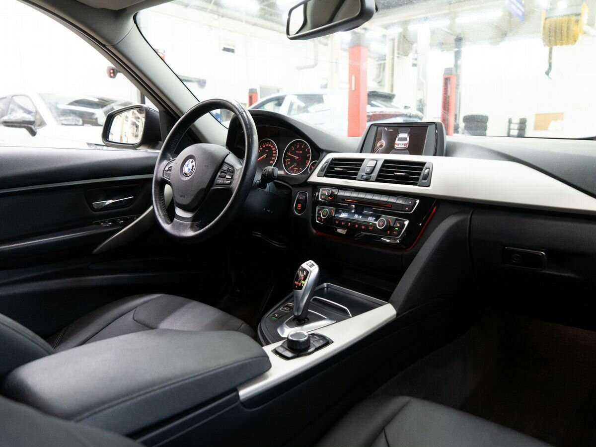 Б/У БМВ 3 серии 2015 года. Фото: #16