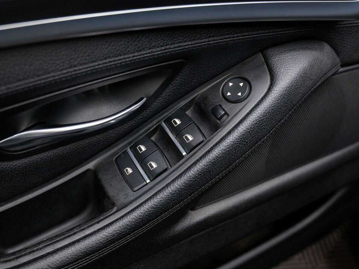 Б/У БМВ 5 серии 2013 года. Фото: #14