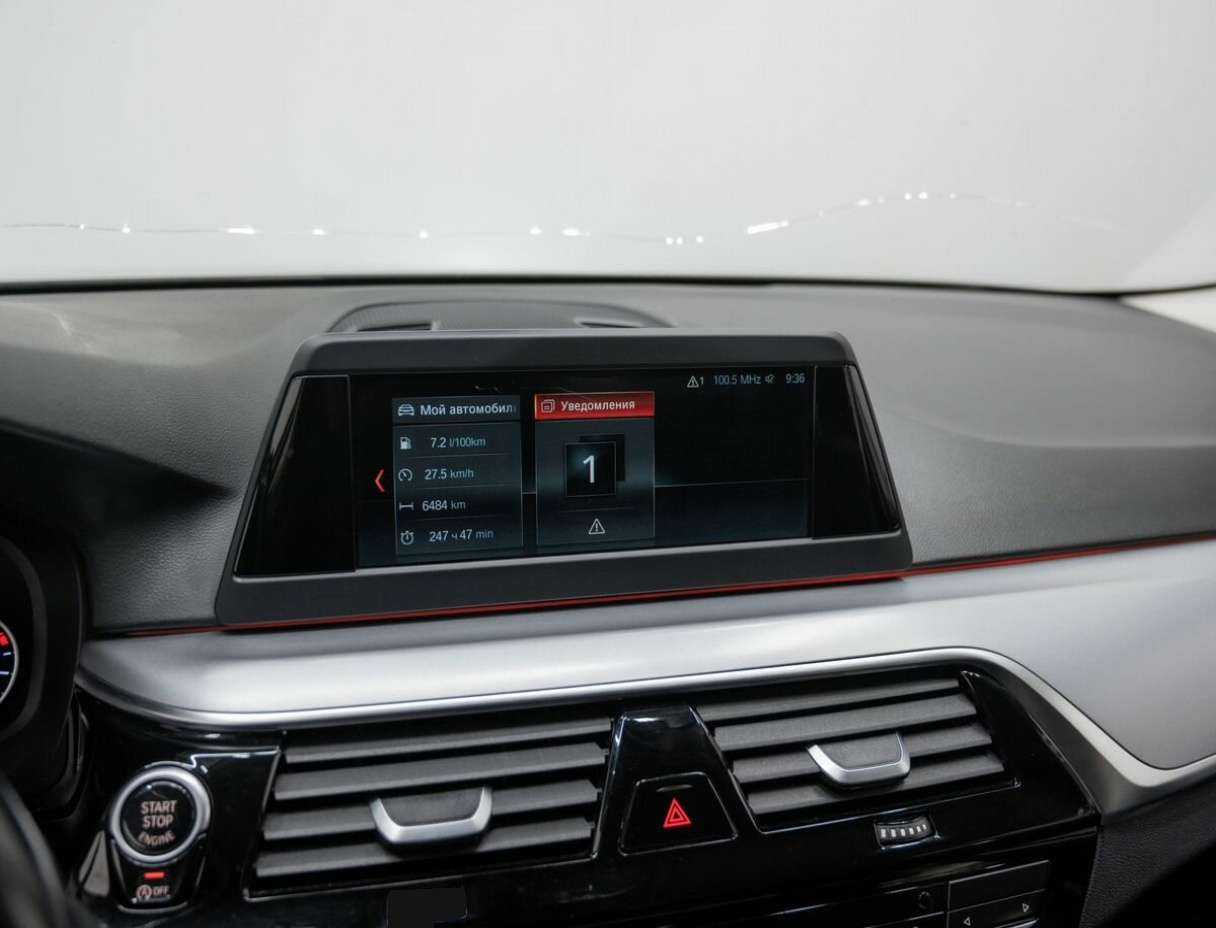 Б/У БМВ 5 серии 2018 года. Фото: #24