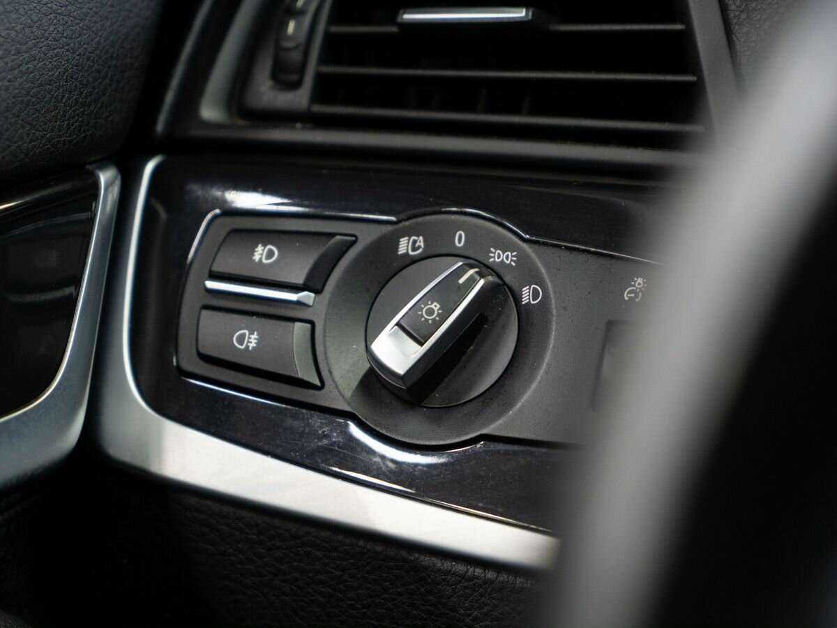 Б/У БМВ 5 серии 2014 года. Фото: #16