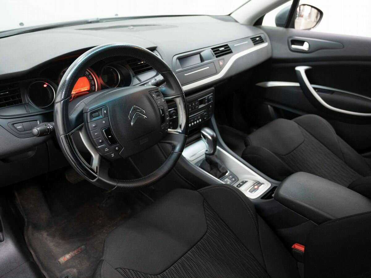 Б/У Ситроен Ц5 2012 года. Фото: #6