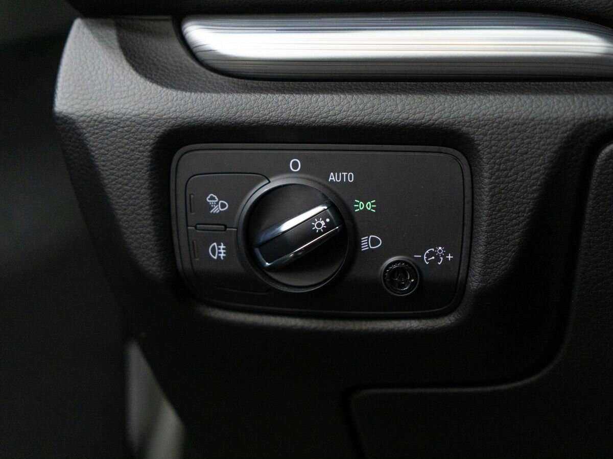 Б/У Ауди А3 2017 года. Фото: #16