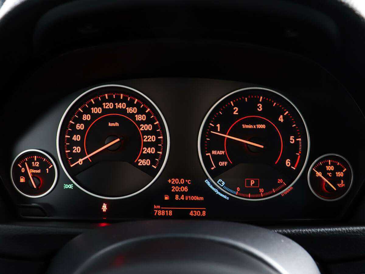 Б/У БМВ 3 серии 2013 года. Фото: #11