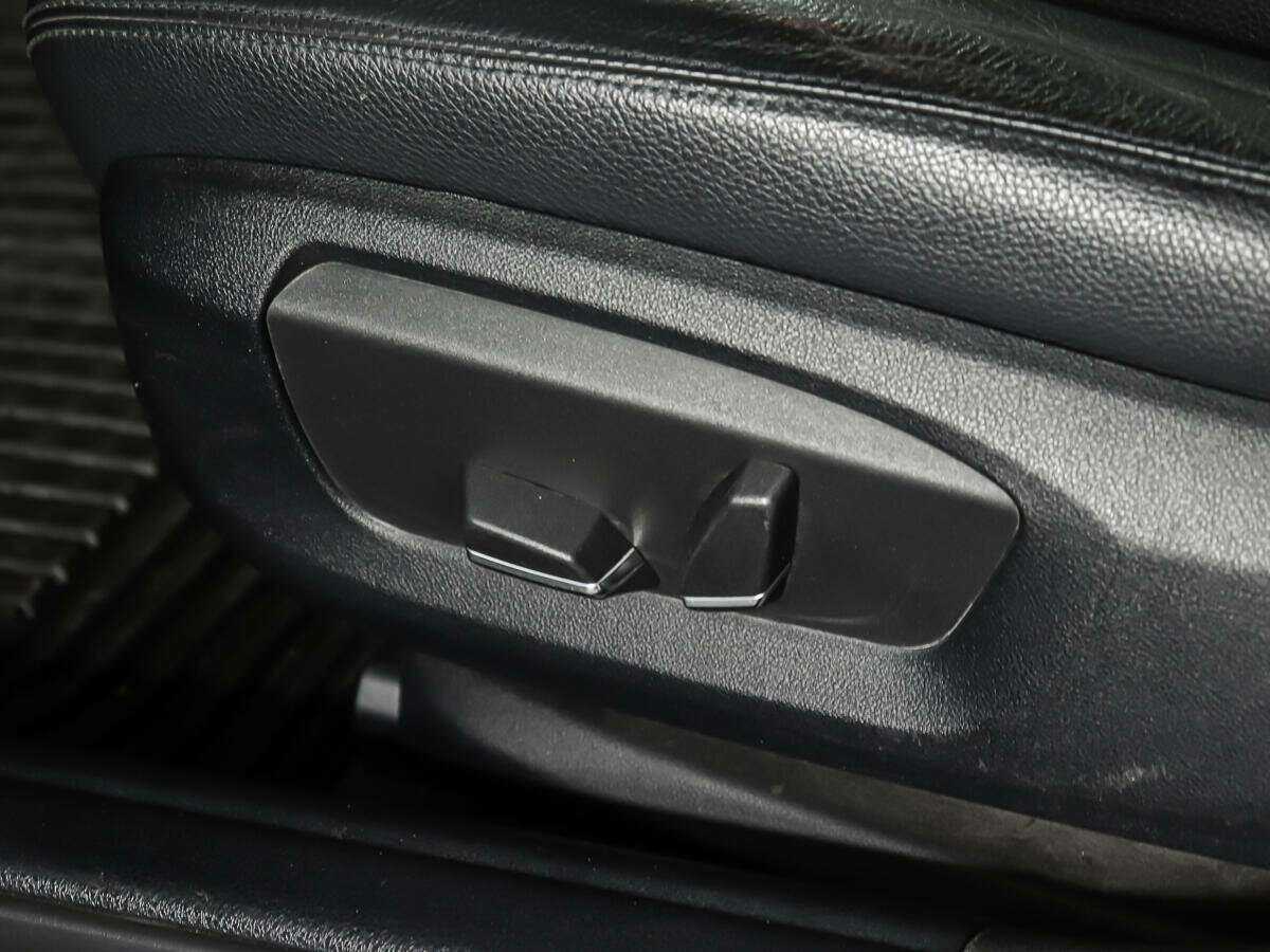 Б/У БМВ 5 серии 2013 года. Фото: #17