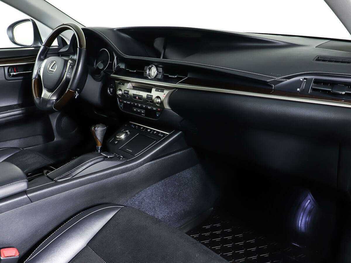 Б/У Лексус ЕС 2013 года. Фото: #8