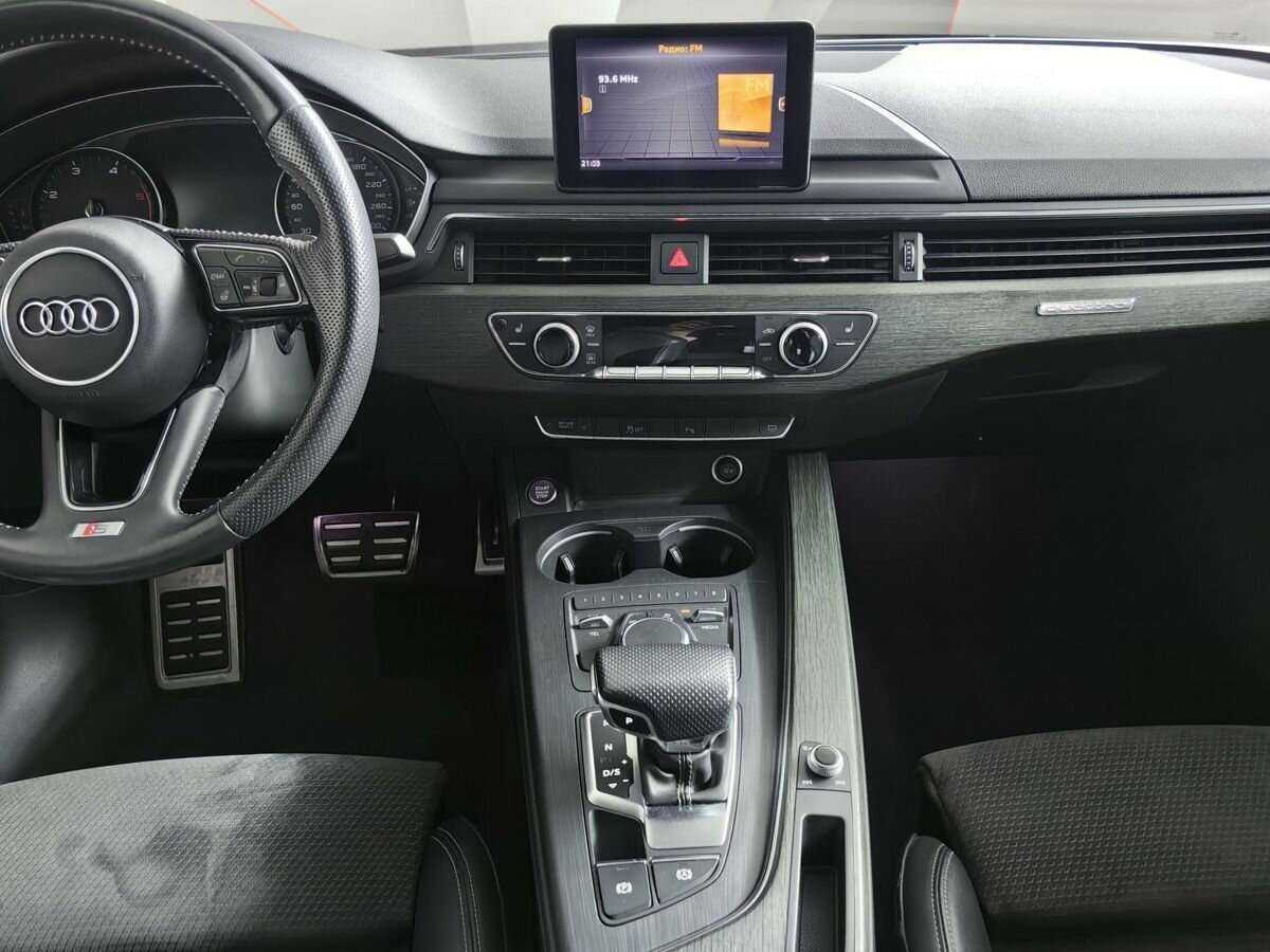 Б/У Ауди А4 2018 года. Фото: #10