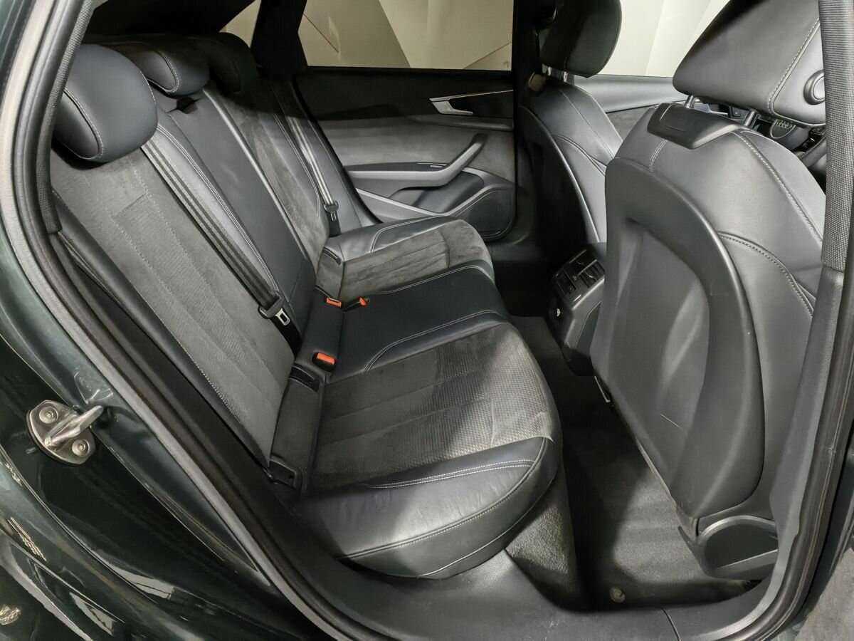 Б/У Ауди А4 2018 года. Фото: #11