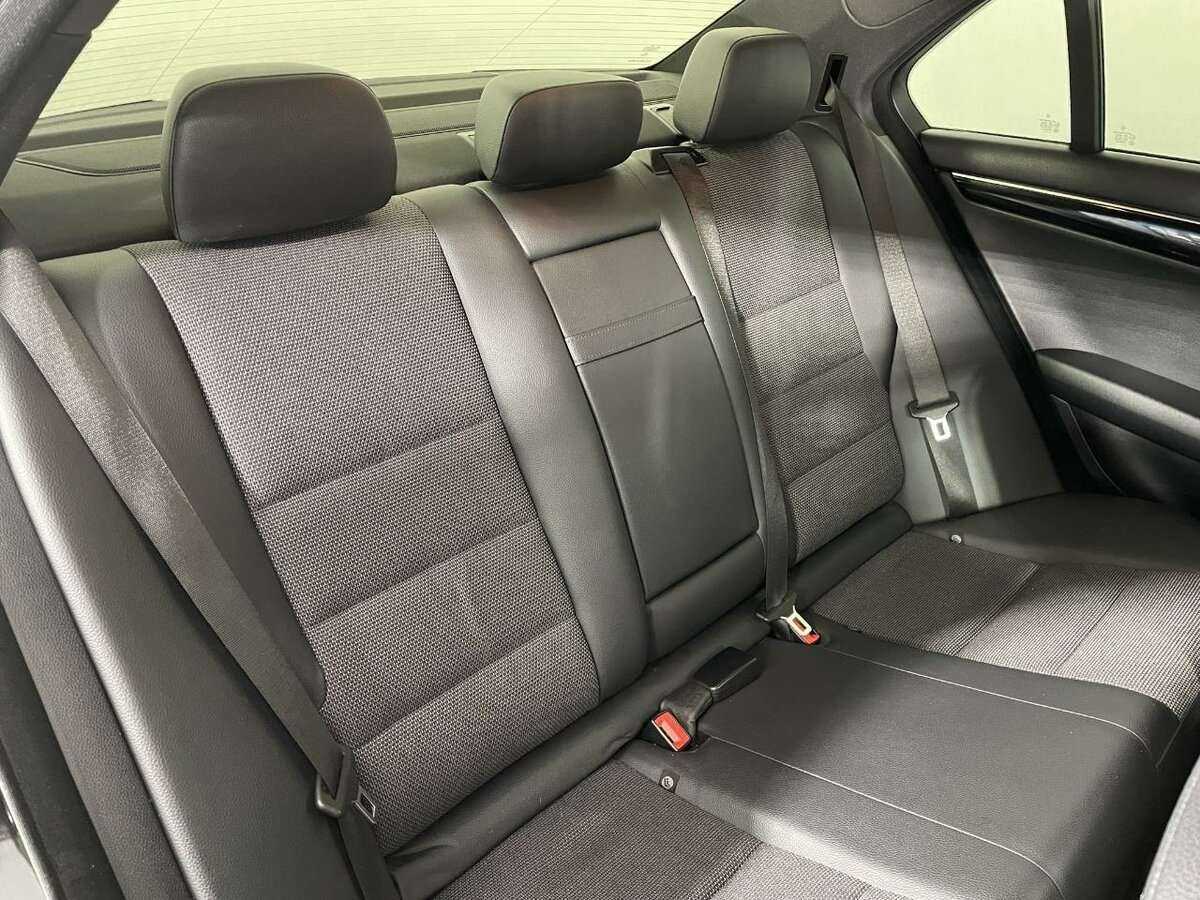 Б/У Мерседес-Бенц Ц-Класс 2012 года. Фото: #14