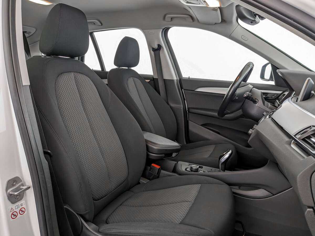 Б/У БМВ Икс1 2019 года. Фото: #18