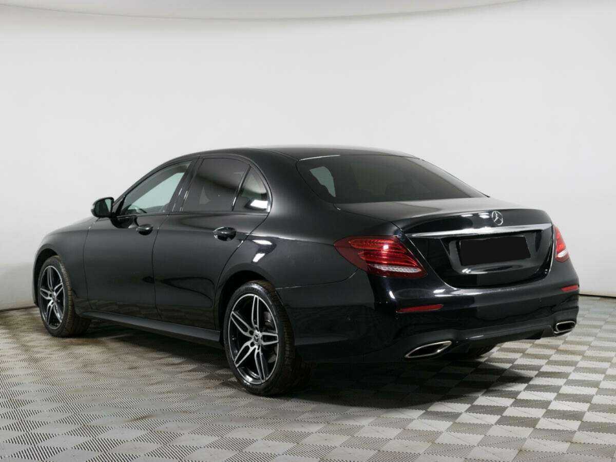 Б/У Мерседес-Бенц Е-Класс 2017 года. Фото: #5
