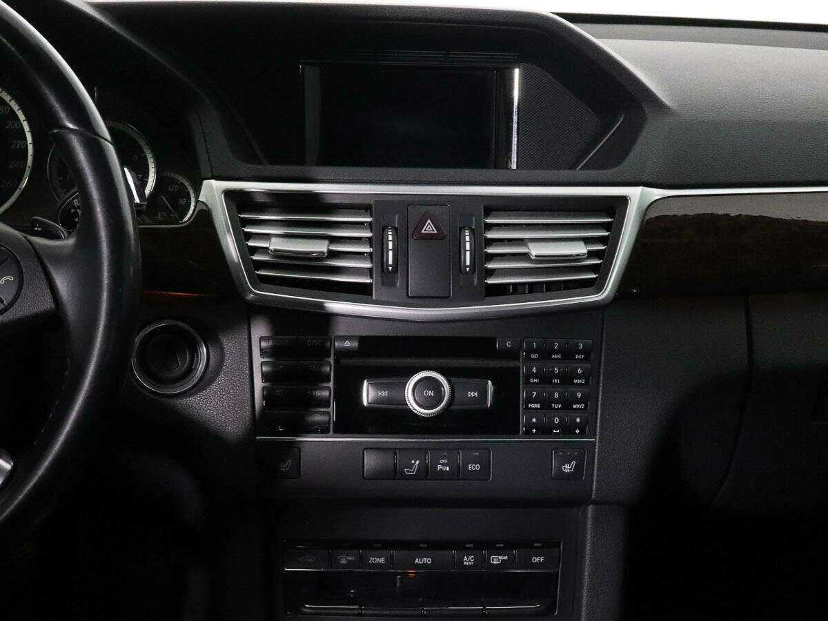 Б/У Мерседес-Бенц Е-Класс 2012 года. Фото: #9