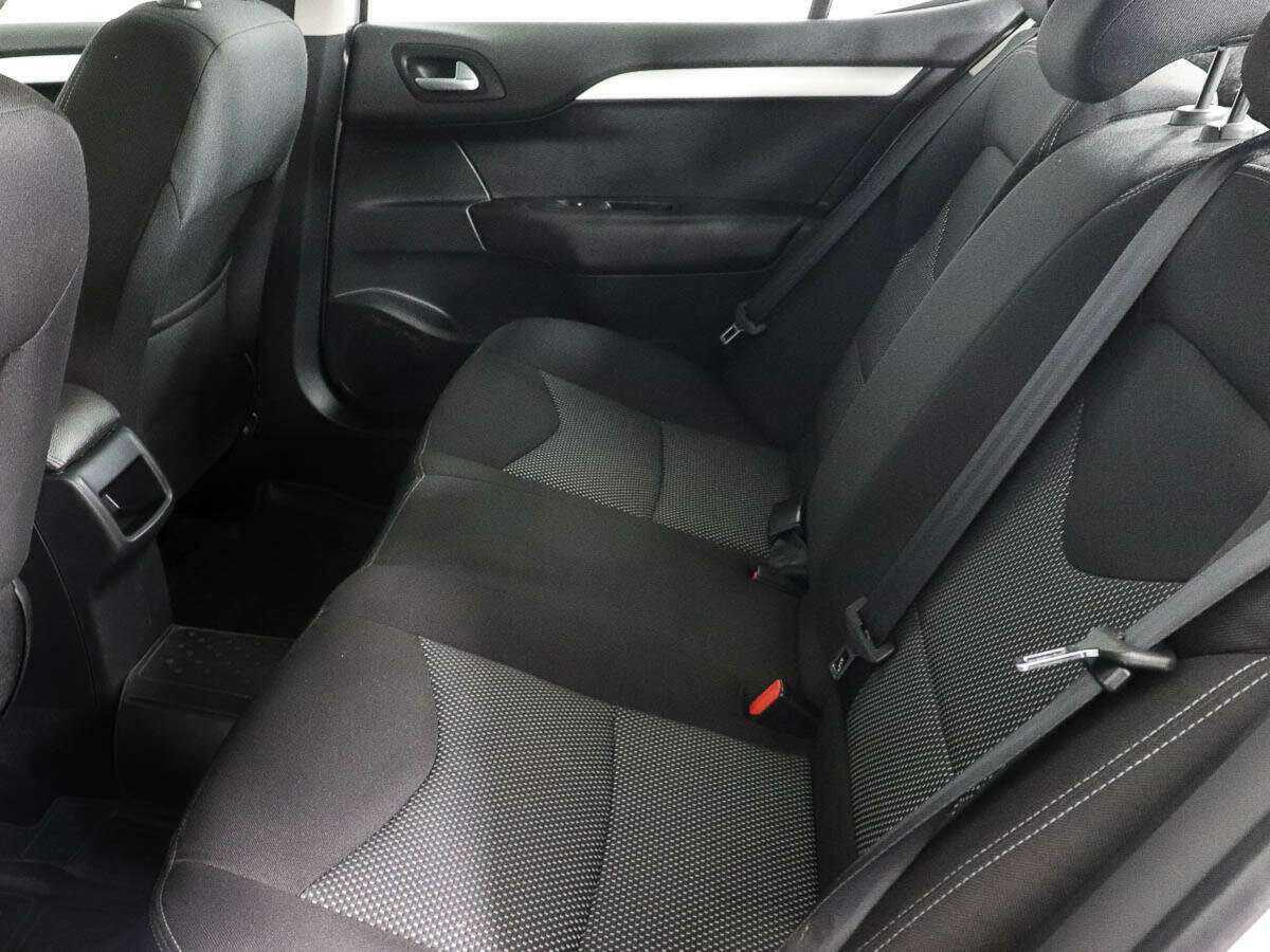 Б/У Ситроен Ц4 2017 года. Фото: #6