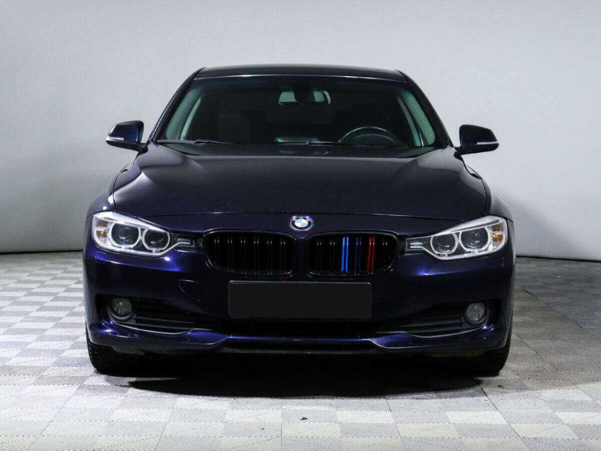 Б/У БМВ 3 серии 2013 года. Фото: #1