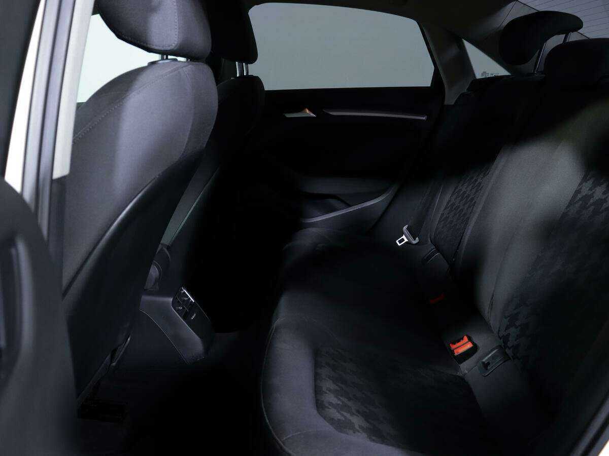 Б/У Ауди А3 2014 года. Фото: #6