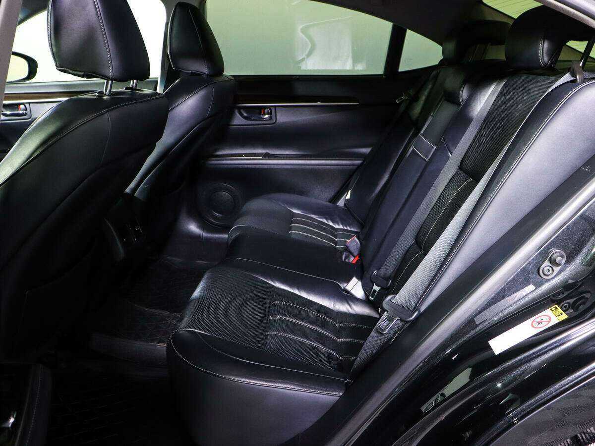 Б/У Лексус ЕС 2016 года. Фото: #6