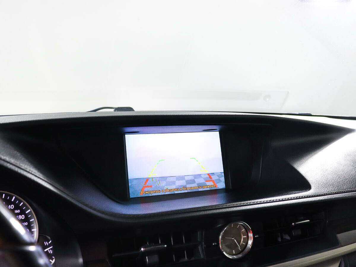 Б/У Лексус ЕС 2016 года. Фото: #13