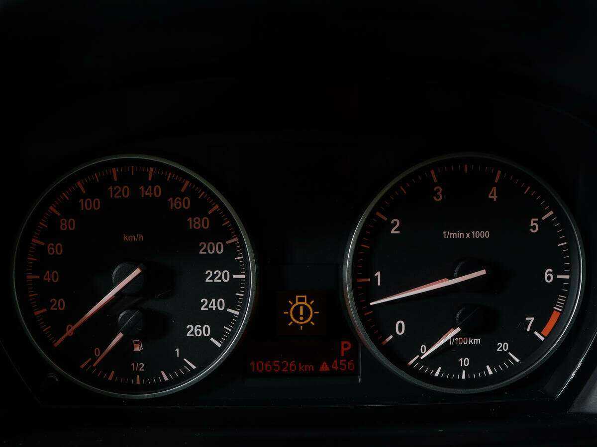 Б/У БМВ Икс1 2014 года. Фото: #8