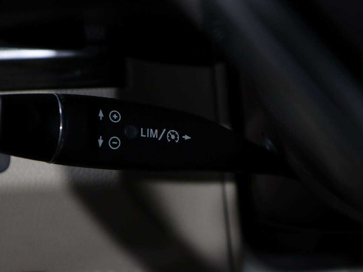 Б/У Мерседес-Бенц Е-Класс 2016 года. Фото: #19