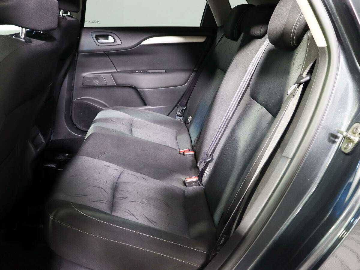 Б/У Ситроен Ц4 2013 года. Фото: #9