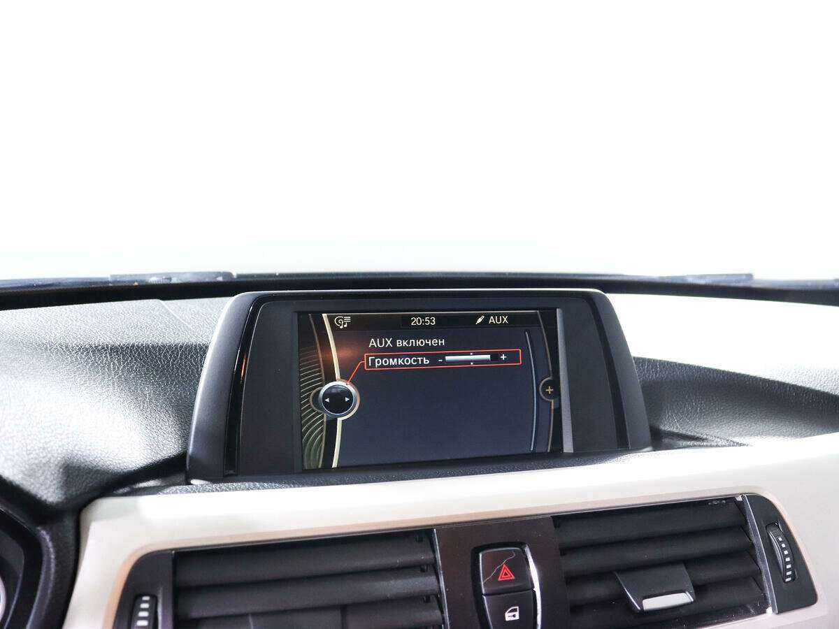 Б/У БМВ 3 серии 2013 года. Фото: #11