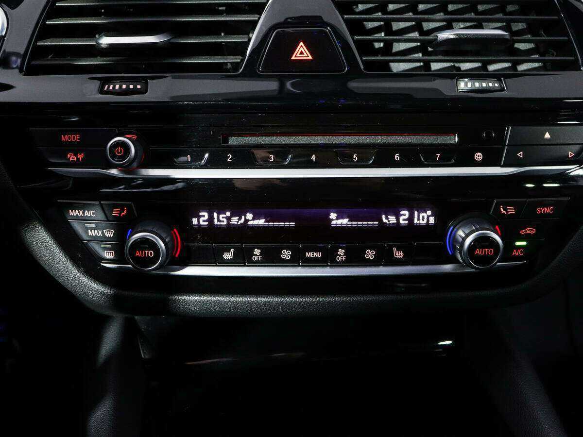 Б/У БМВ 5 серии 2017 года. Фото: #14