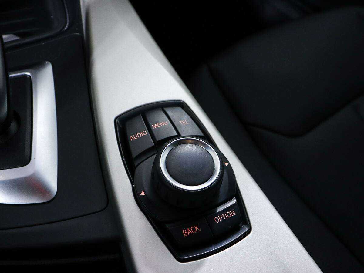 Б/У БМВ 3 серии 2014 года. Фото: #16