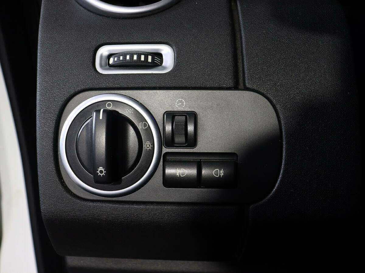 Б/У Лэнд Ровер Дискавери 2013 года. Фото: #19