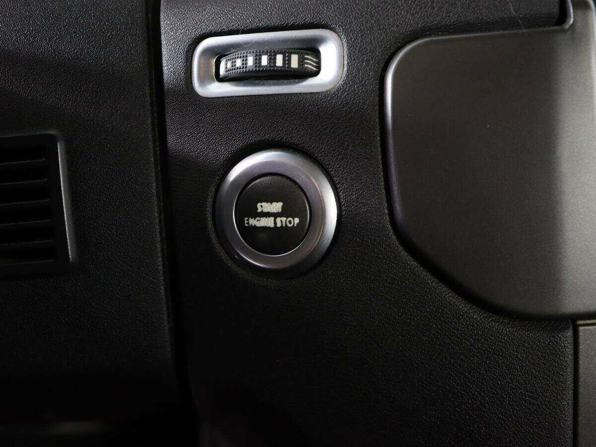 Б/У Лэнд Ровер Дискавери 2013 года. Фото: #25