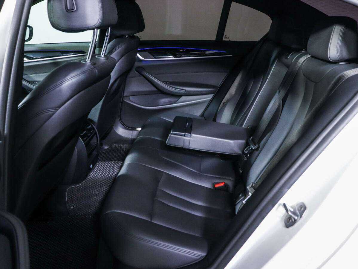 Б/У БМВ 5 серии 2018 года. Фото: #7