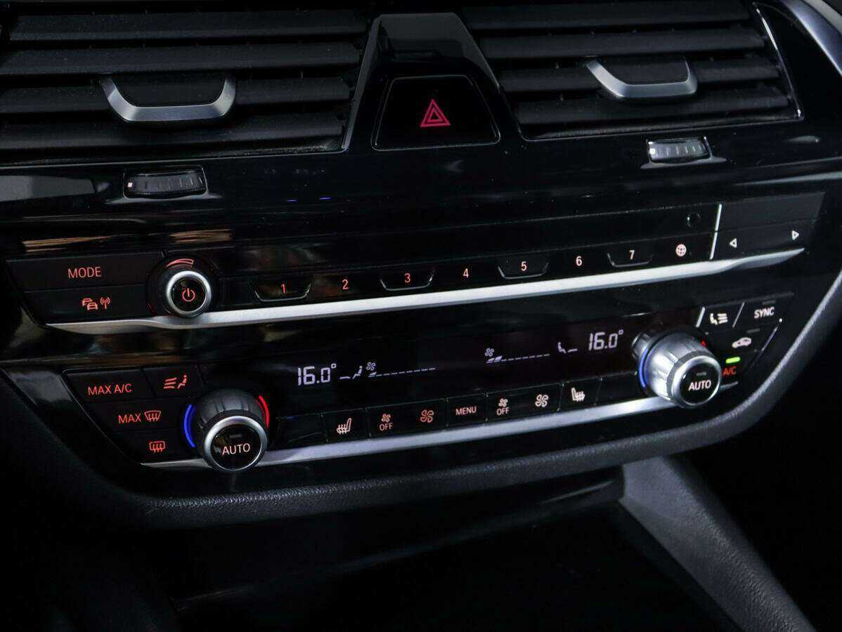 Б/У БМВ 5 серии 2018 года. Фото: #16