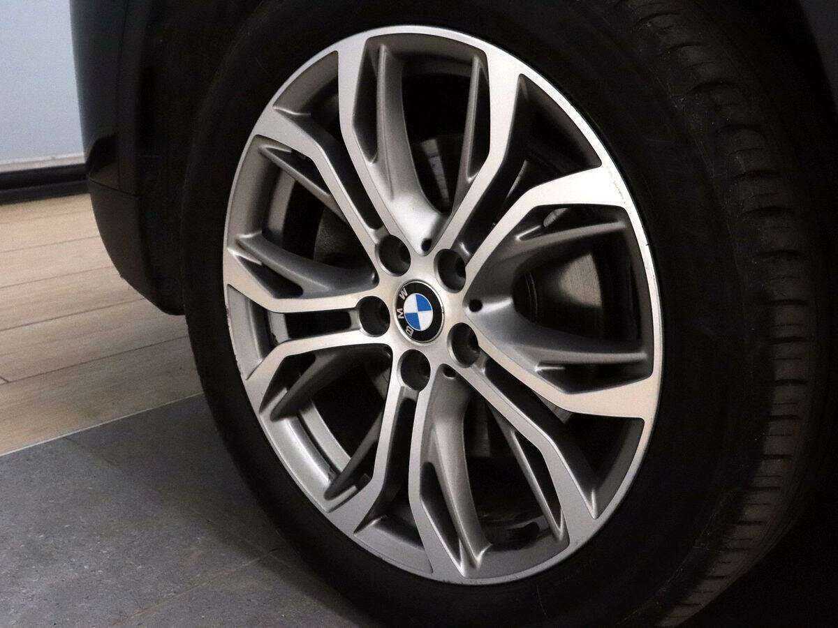 Б/У БМВ Икс1 2017 года. Фото: #19