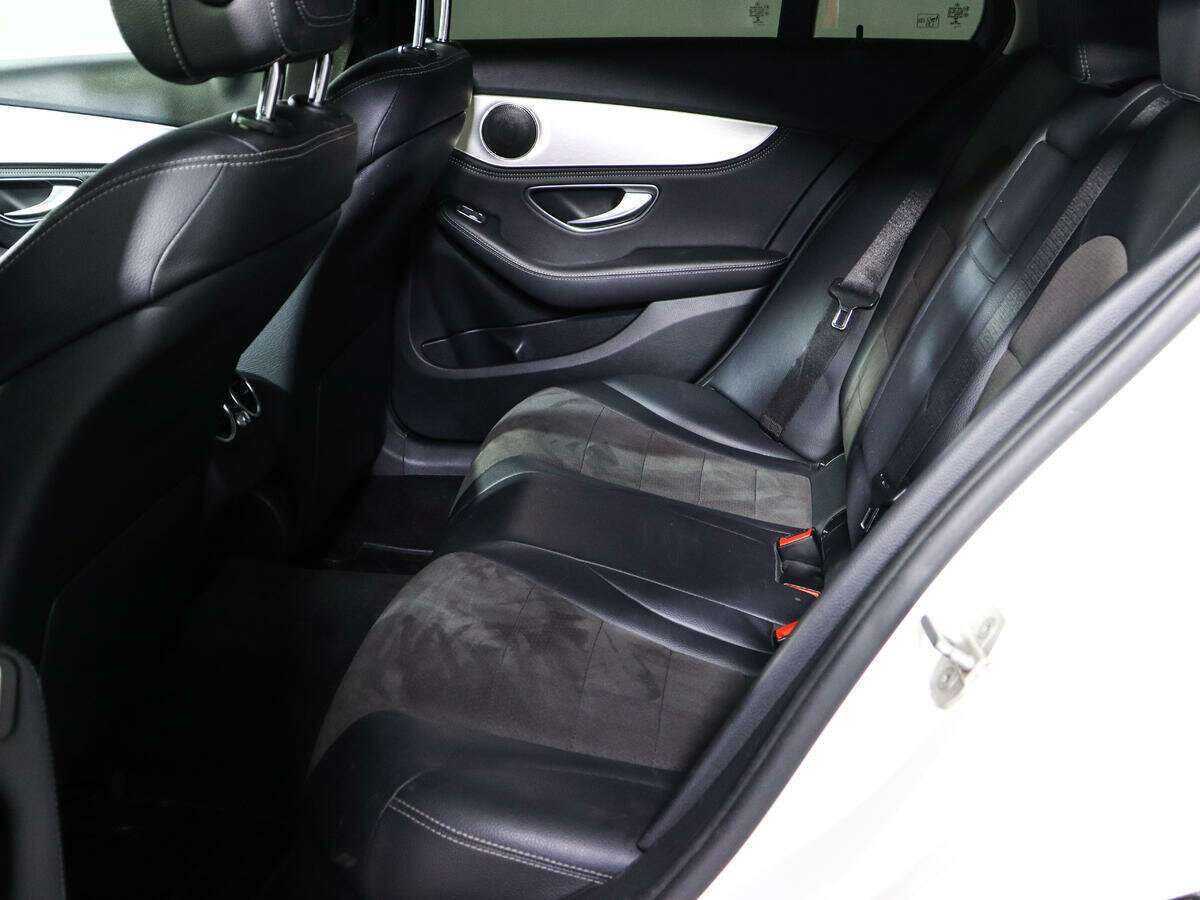 Б/У Мерседес-Бенц Ц-Класс 2014 года. Фото: #7