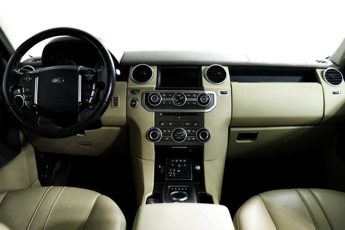 Б/У Лэнд Ровер Дискавери 2015 года. Фото: #8