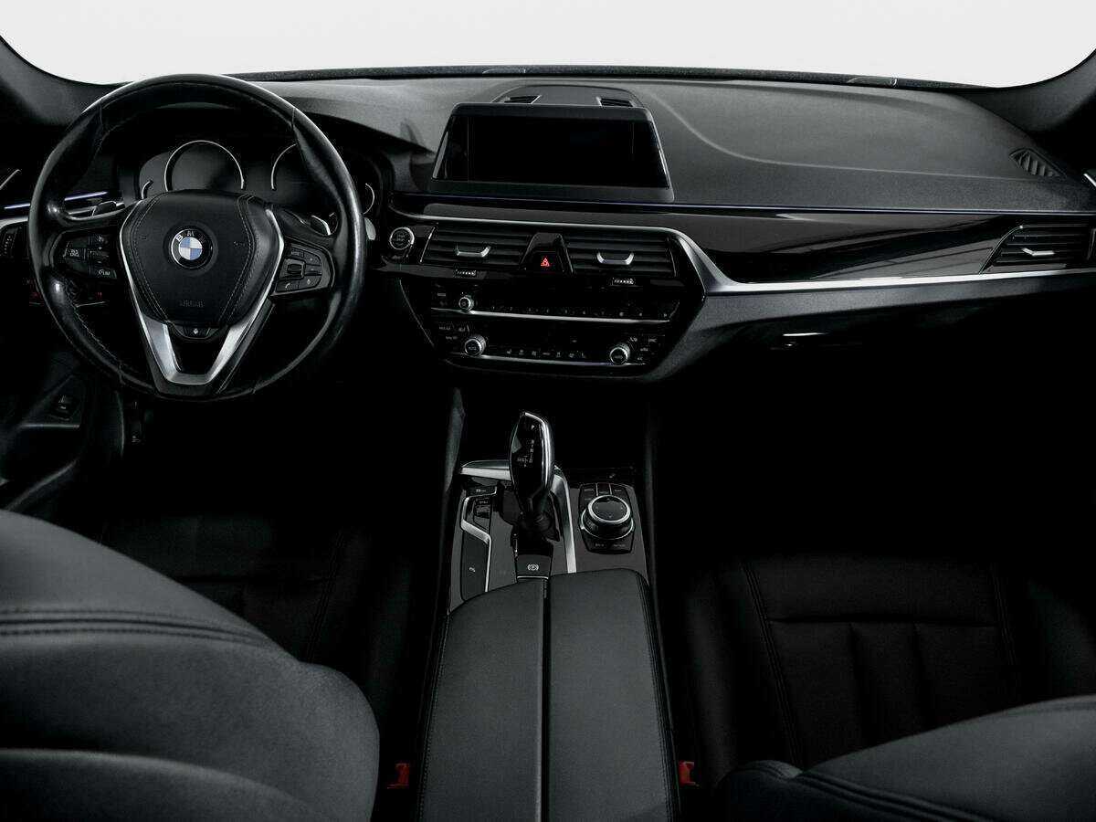 Б/У БМВ 5 серии 2017 года. Фото: #11